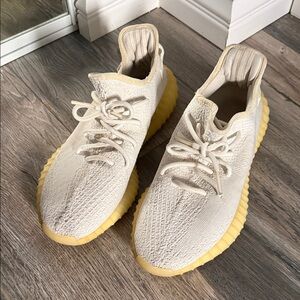 Men’s Adidas yeezy light grey Sneakers
